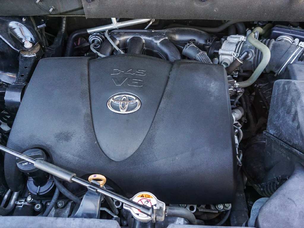 Used 2019 Black Toyota XLE image 25