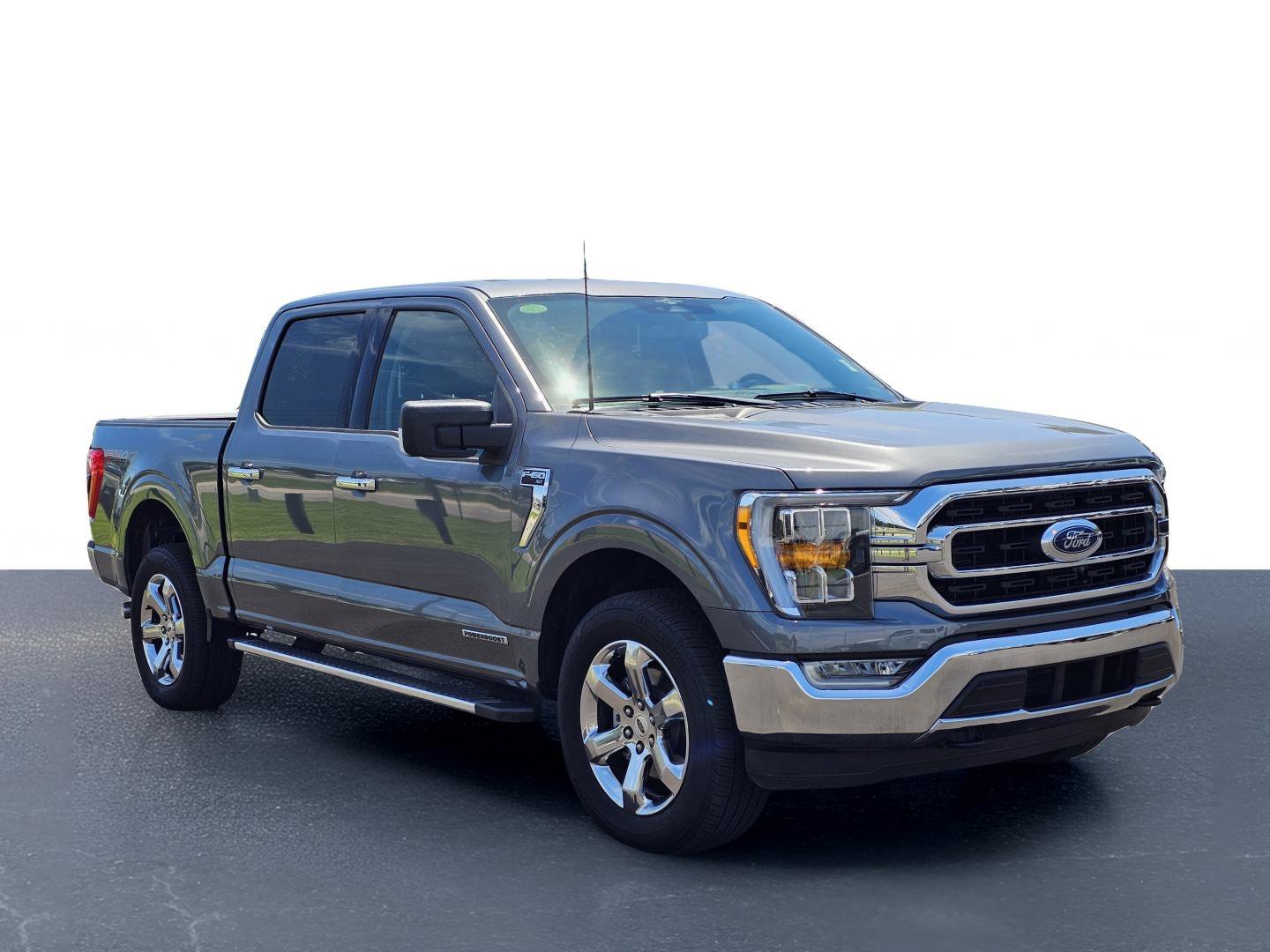 Used 2023 Carbonized Gray Metallic Ford XLT image 5