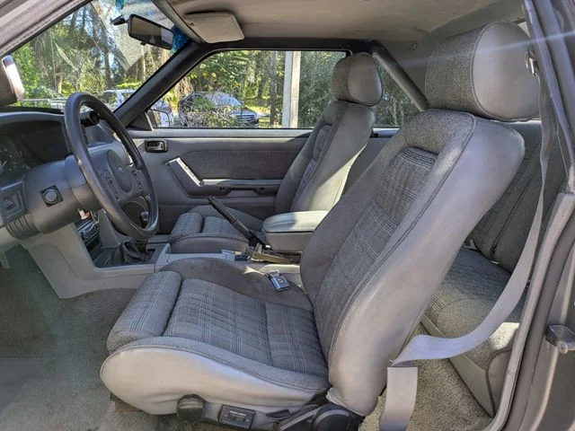 1989 Ford Mustang - Photo 15