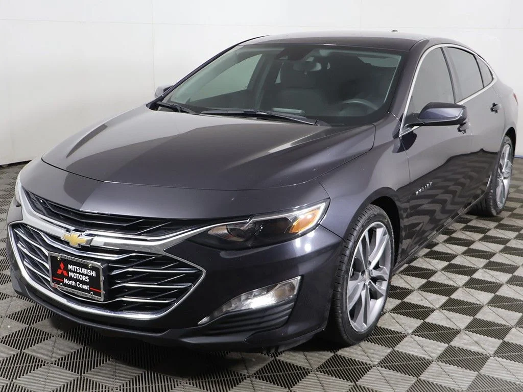 Used 2023 Gray Chevrolet LT image 5