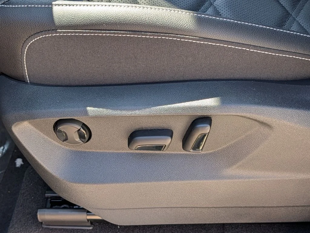 New 2026 Gray Volkswagen 2.0T SE w/Technology image 11