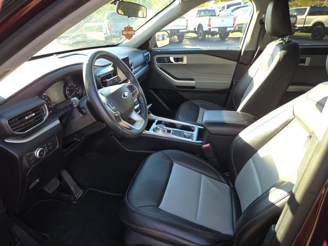 Certified Used 2022 Burgundy Velvet Tinted Clearcoat Ford XLT image 40