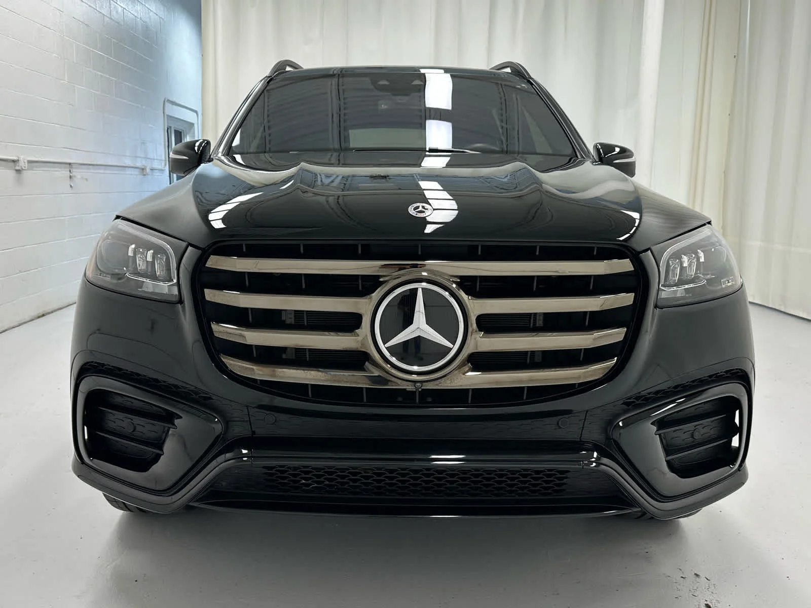 Used 2024 Black Mercedes-Benz GLS 450 image 5