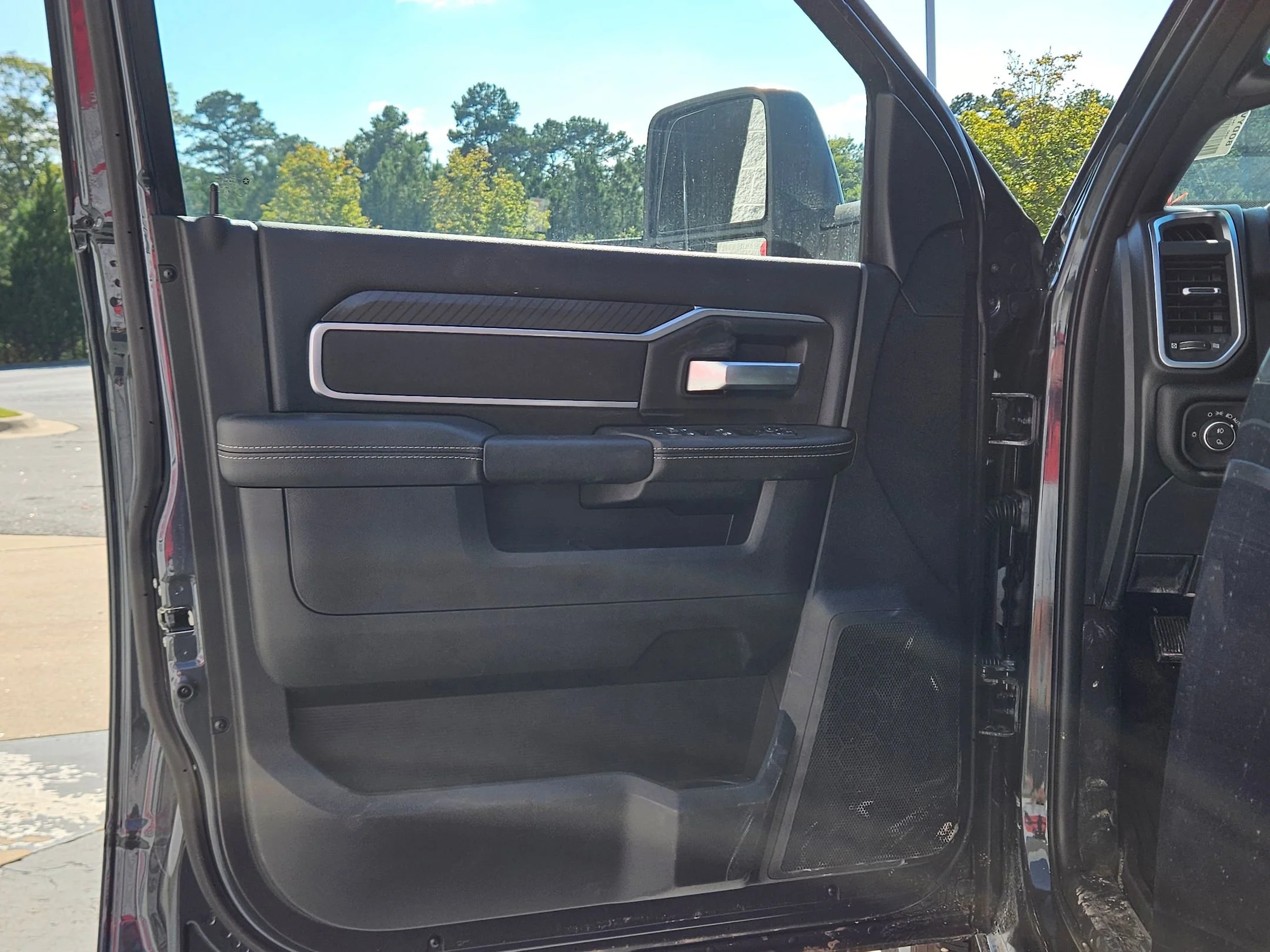 2026 RAM 2500 Big Horn - Photo 14