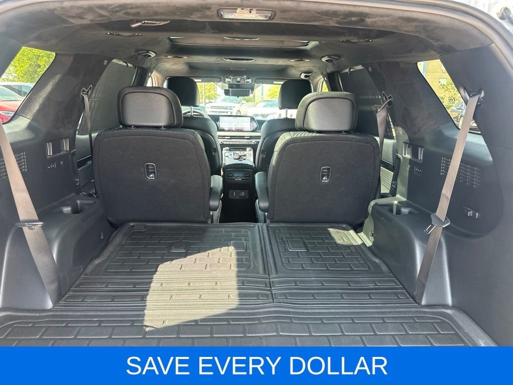 Used 2023 Silver Hyundai Calligraphy image 6