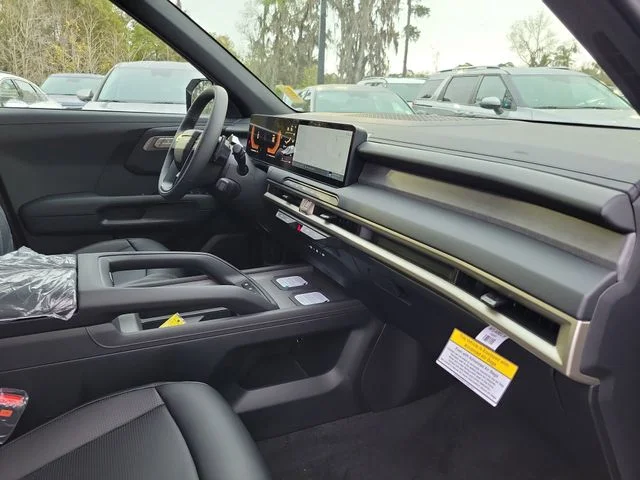 New 2027 Ivory Silver Kia S image 30