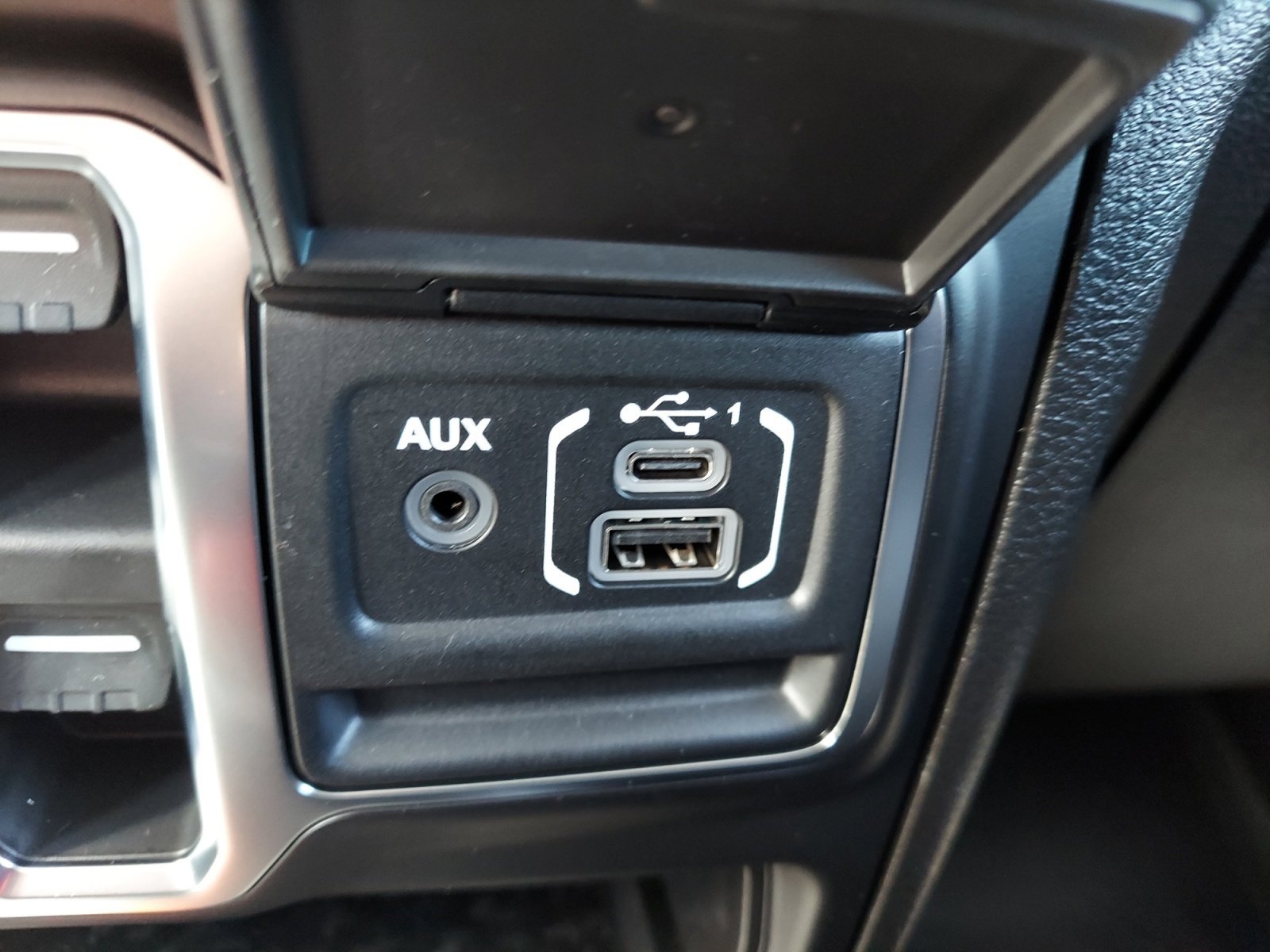 New 2026 Anvil Clearcoat Jeep Sport S image 20
