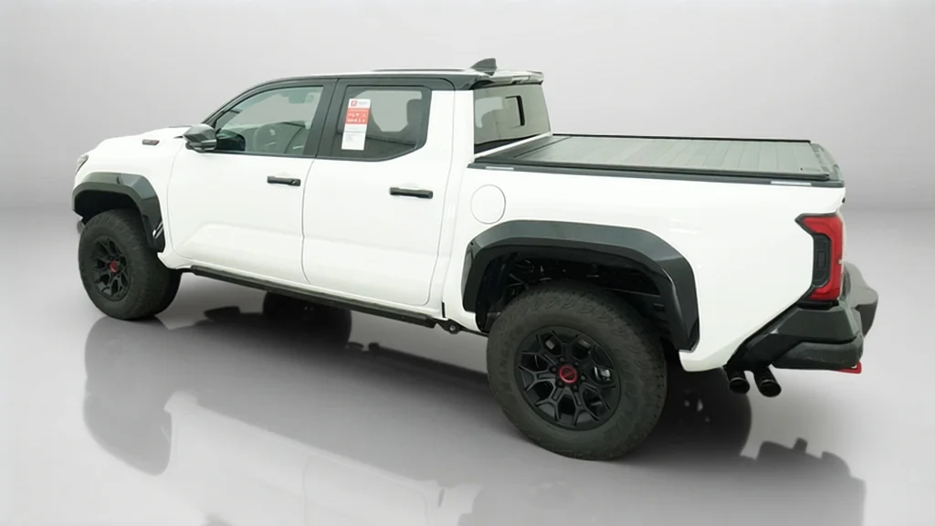 2026 Toyota Tacoma TRD Pro - Photo 15