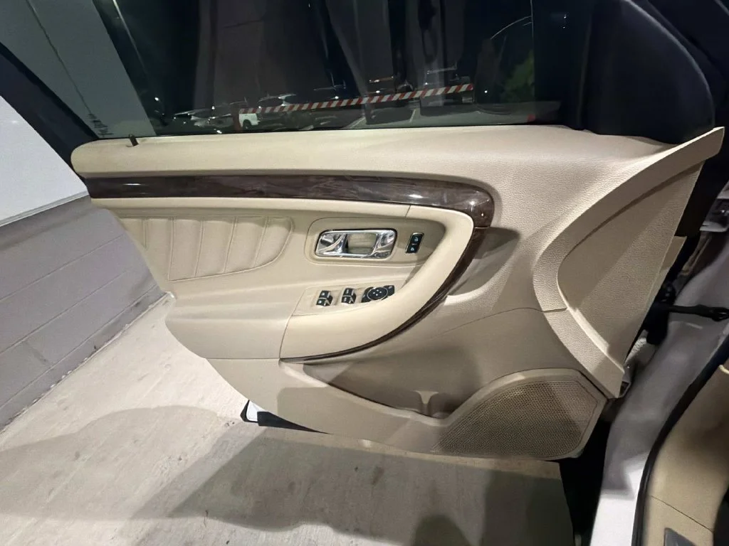 Used 2018 White Ford Limited image 14