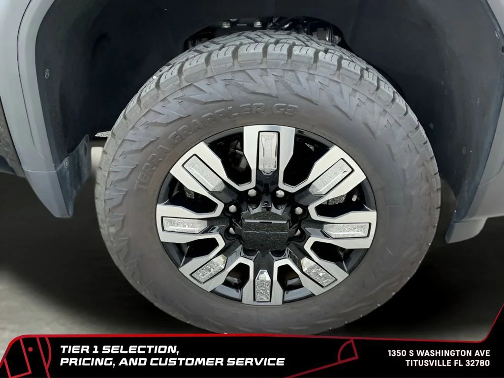 Used 2024 Onyx Black GMC Denali image 48