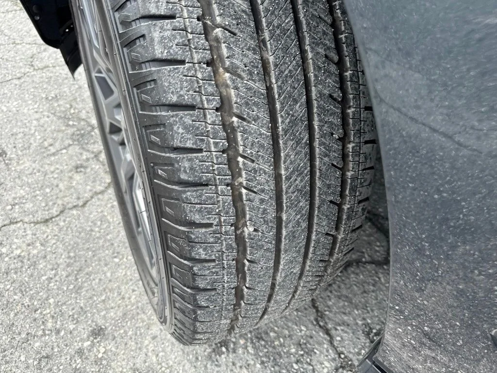 Used 2025 Blue Ford Platinum image 27