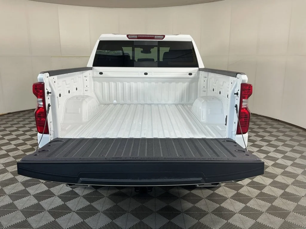 New 2026 White Chevrolet LT image 8