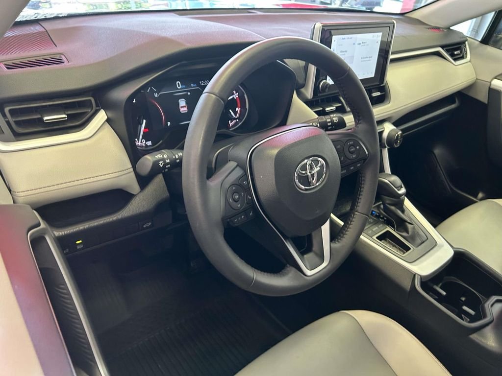 Used 2025 Gray Toyota XLE Premium image 14