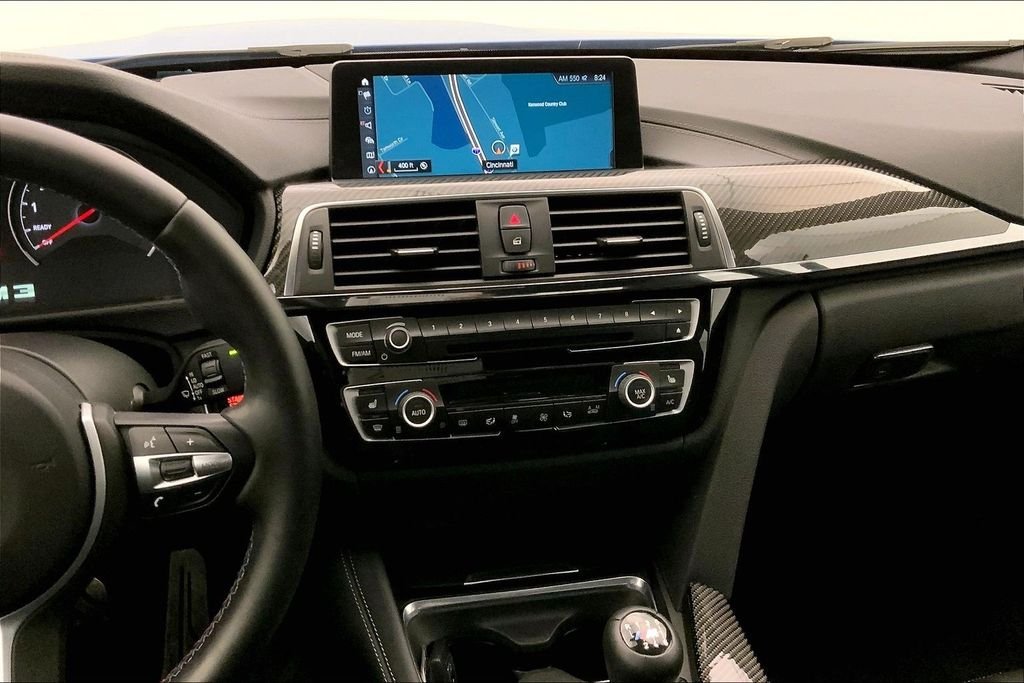 Used 2018 Yas Marina Blue Metallic BMW  image 5