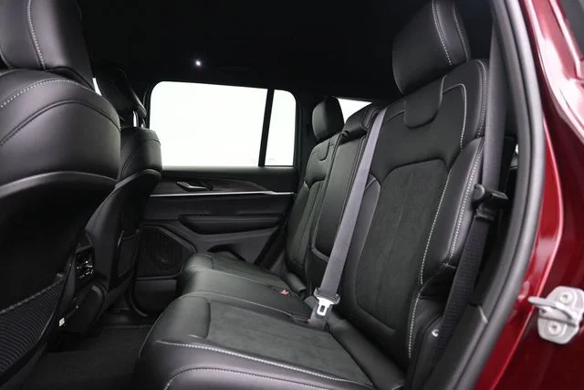 New 2026 Velvet Red Pearlcoat Jeep Altitude image 26