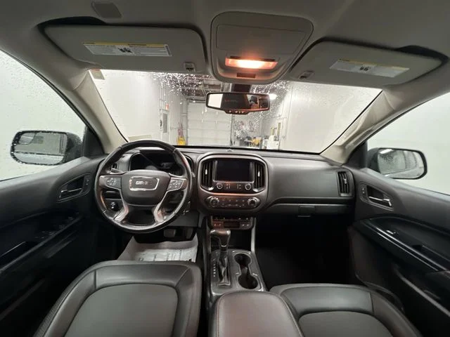 Used 2021 Gray GMC AT4 w/Cloth image 19