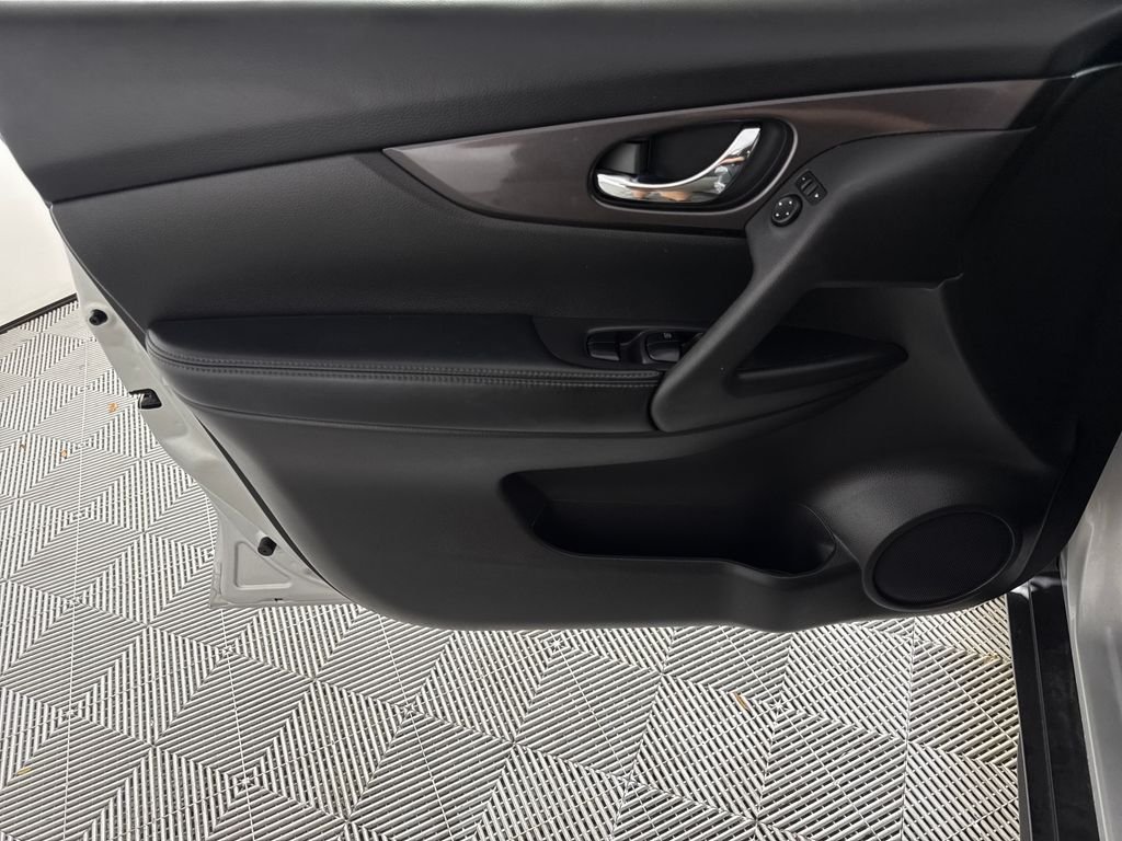 2019 Nissan Rogue S - Photo 10