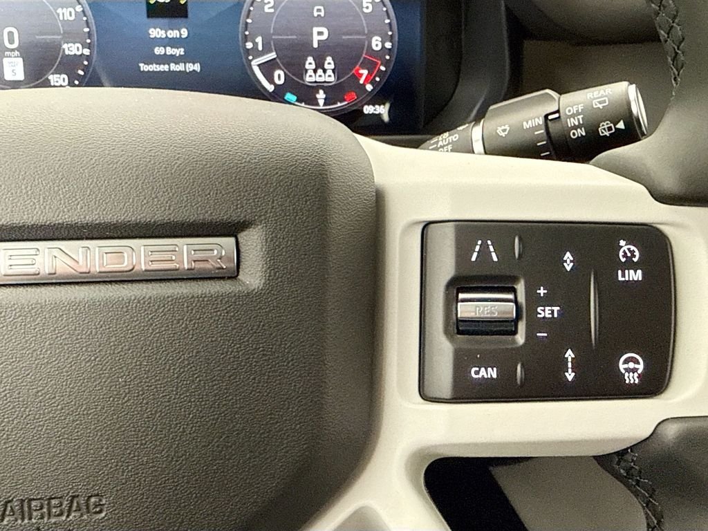 New 2026 Carpathian Grey LAND ROVER X-Dynamic SE image 12
