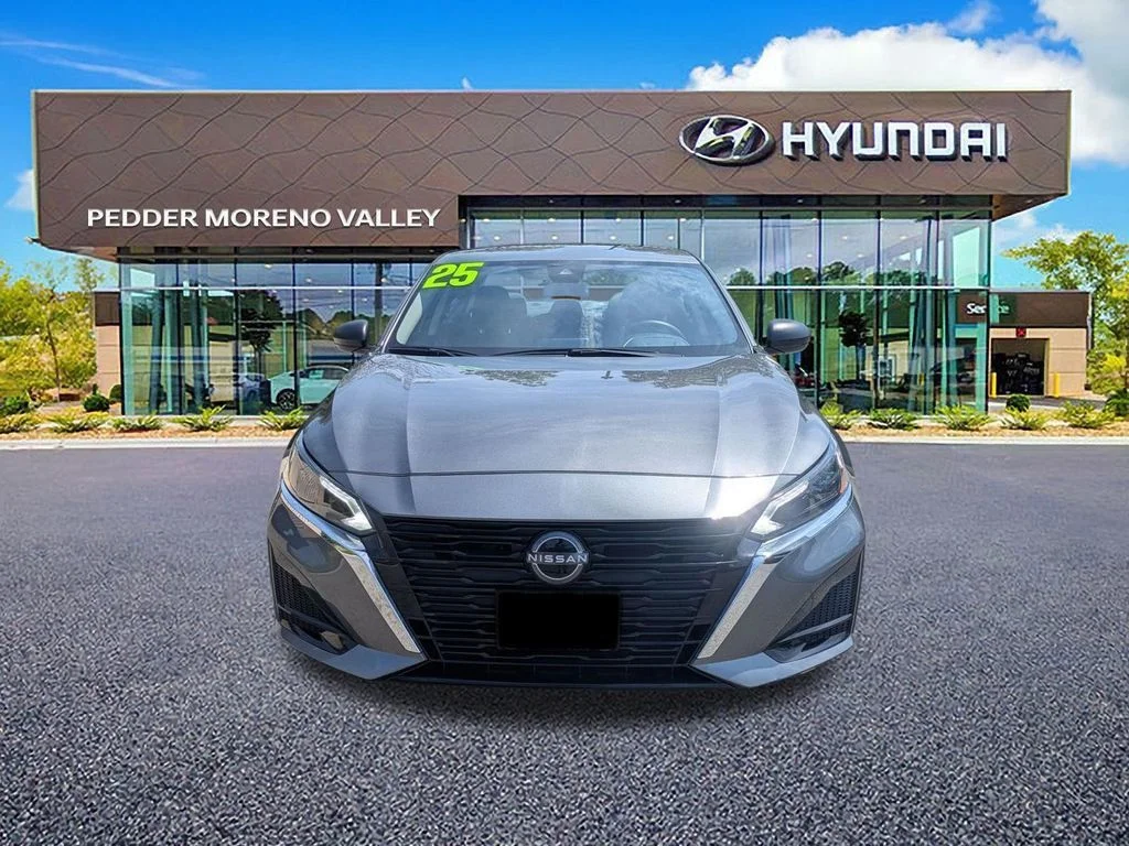 Used 2025 Gray Nissan 2.5 SV image 7