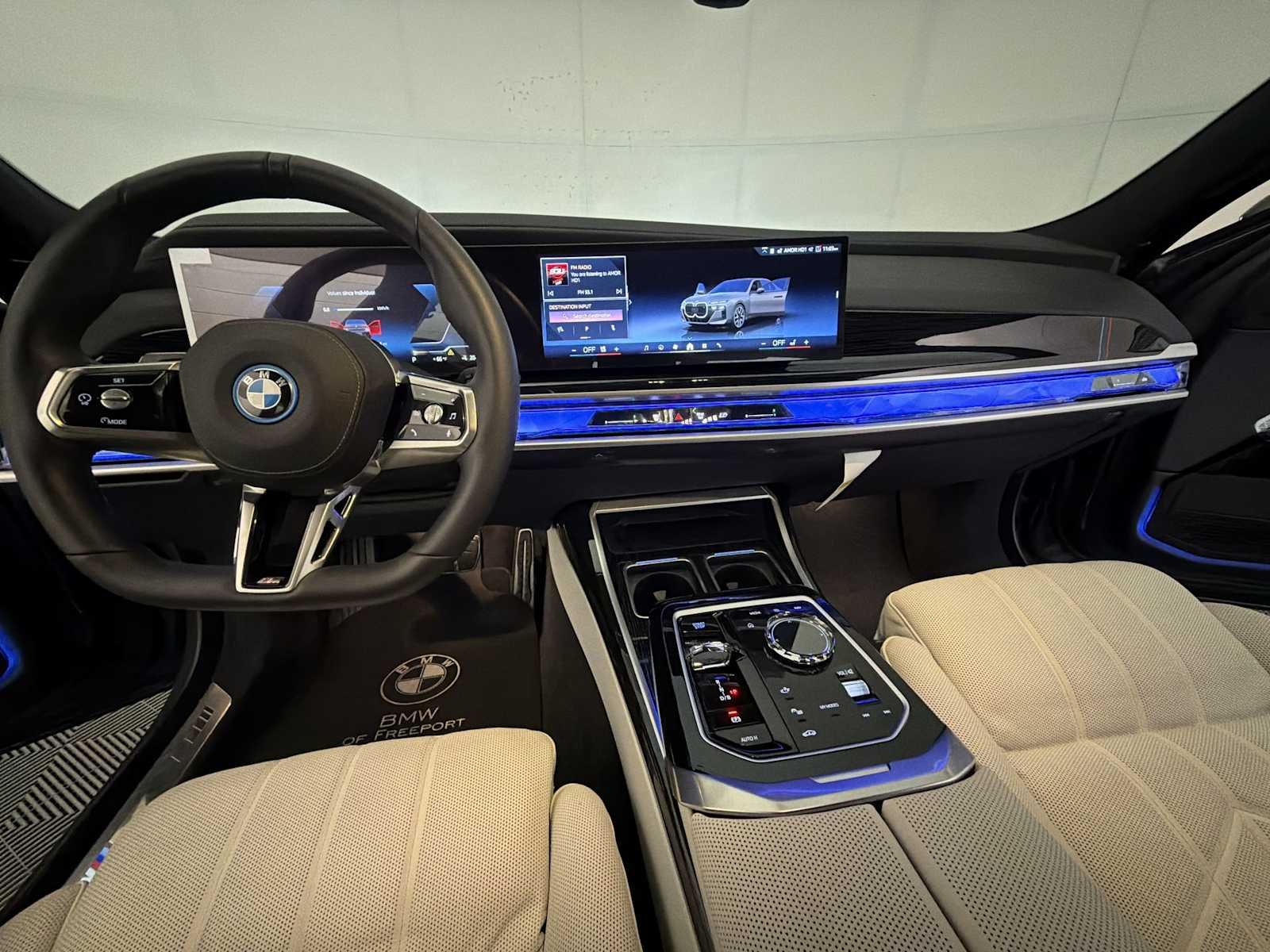 2026 BMW i7 60 - Photo 12