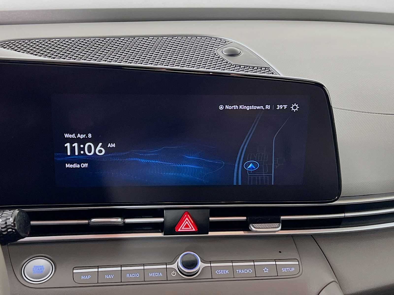 Used 2023 Scarlet Red Pearl Hyundai SEL image 15