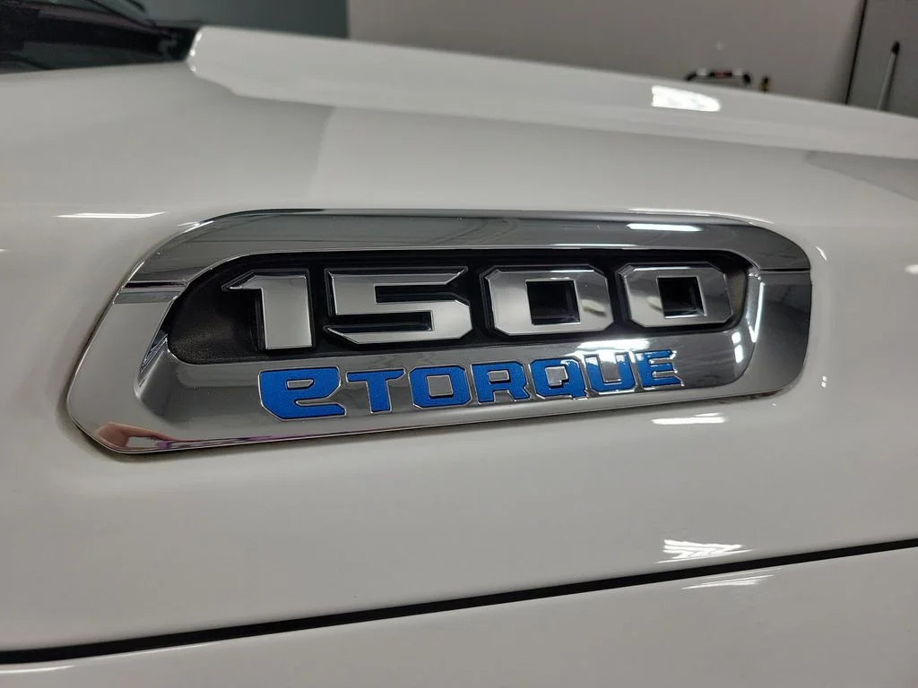 Used 2022 White Ram Big Horn/Lone Star image 21