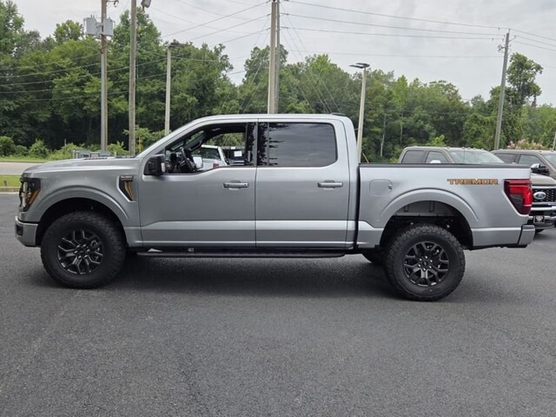New 2026 Iconic Silver Metallic Ford XLT image 5