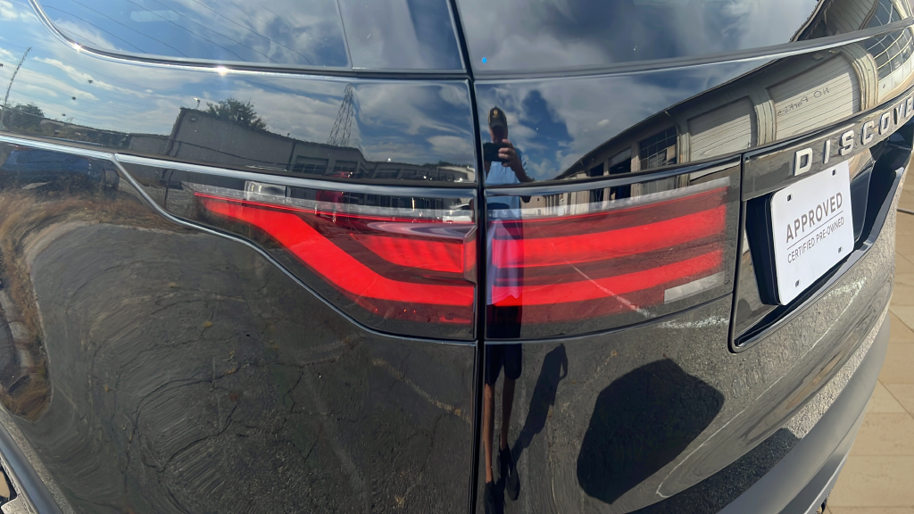 Used 2025 Black Land Rover S image 12