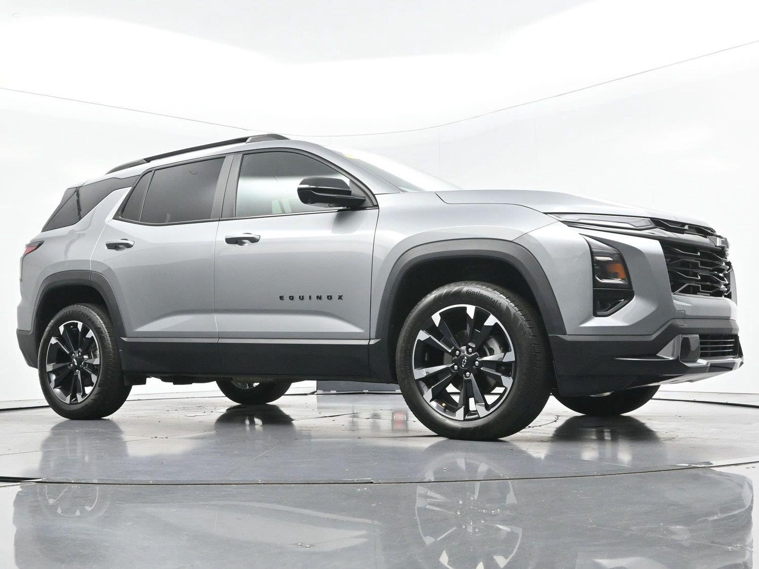 Used 2025 Sterling Gray Metallic Chevrolet FWD RS image 46