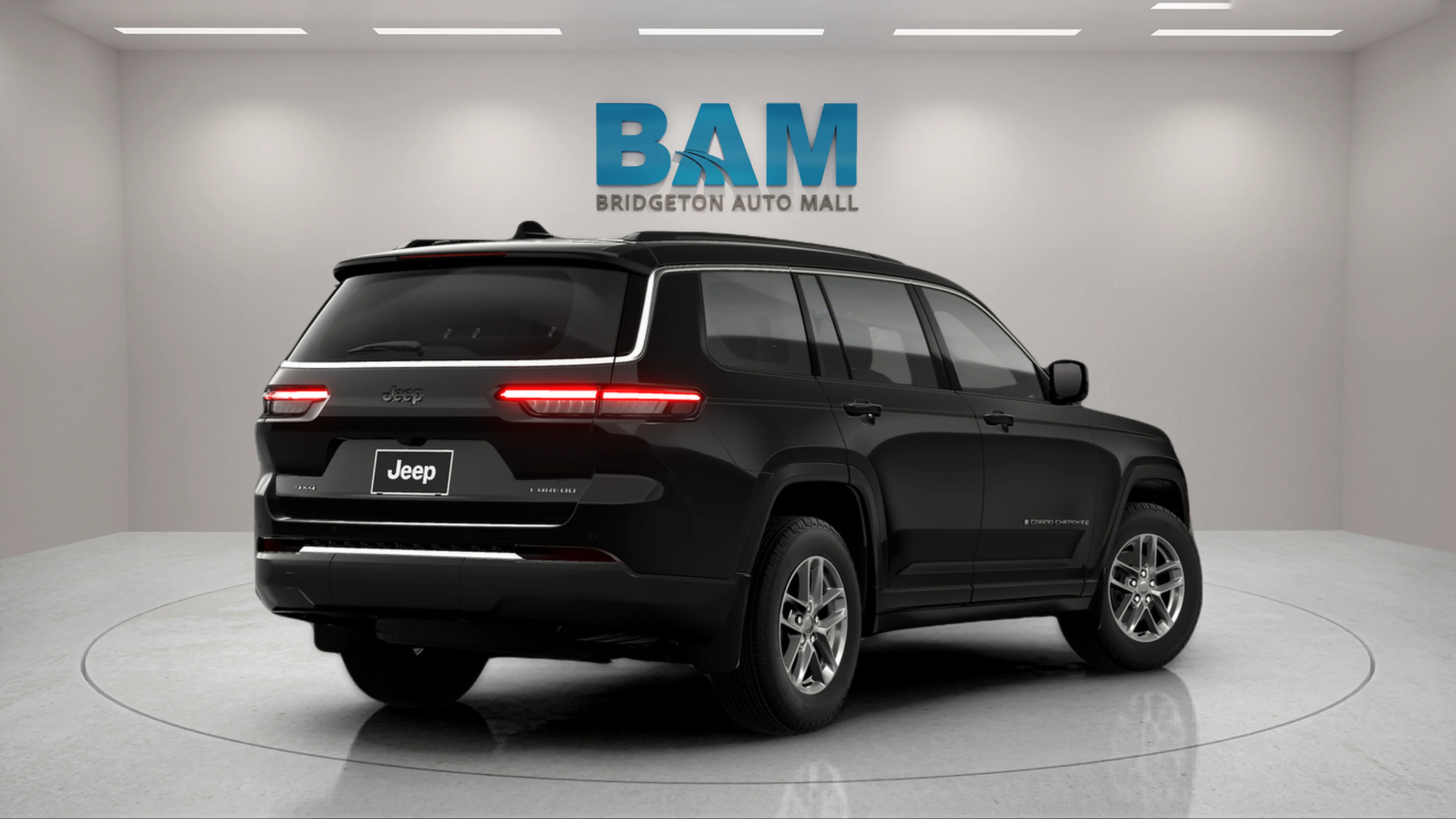 New 2026 Diamond Black Crystal Pearlcoat Jeep Laredo X image 6