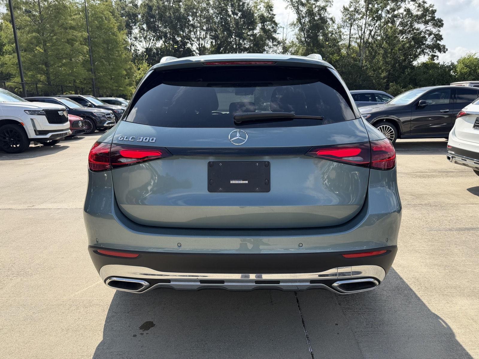 Used 2026 Verde Silver Metallic Mercedes-Benz GLC 300 image 20