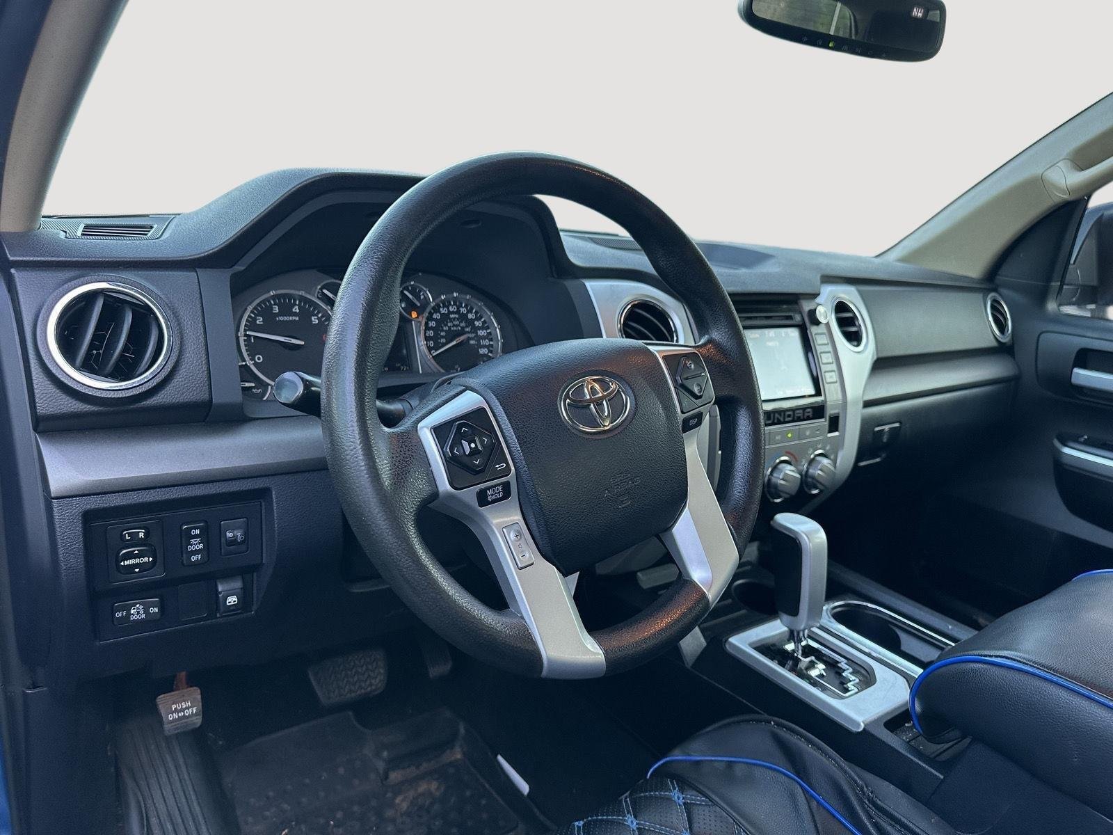 Used 2017 Blazing Blue Pearl Toyota SR5 image 10