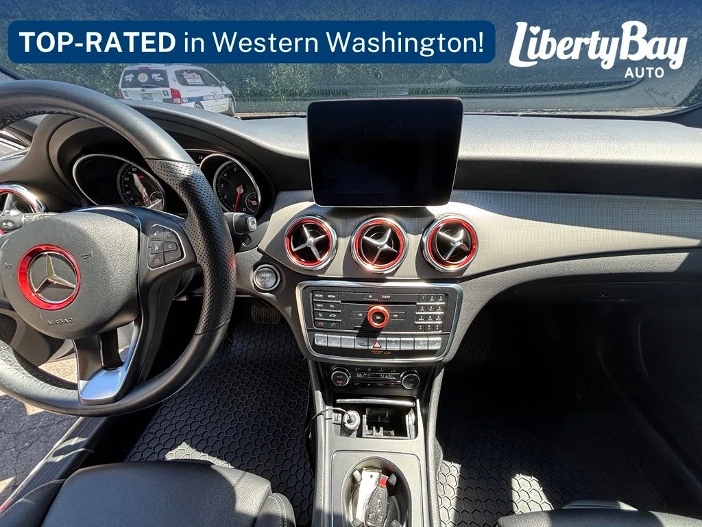 Used 2019 White Mercedes-Benz GLA 250 image 14