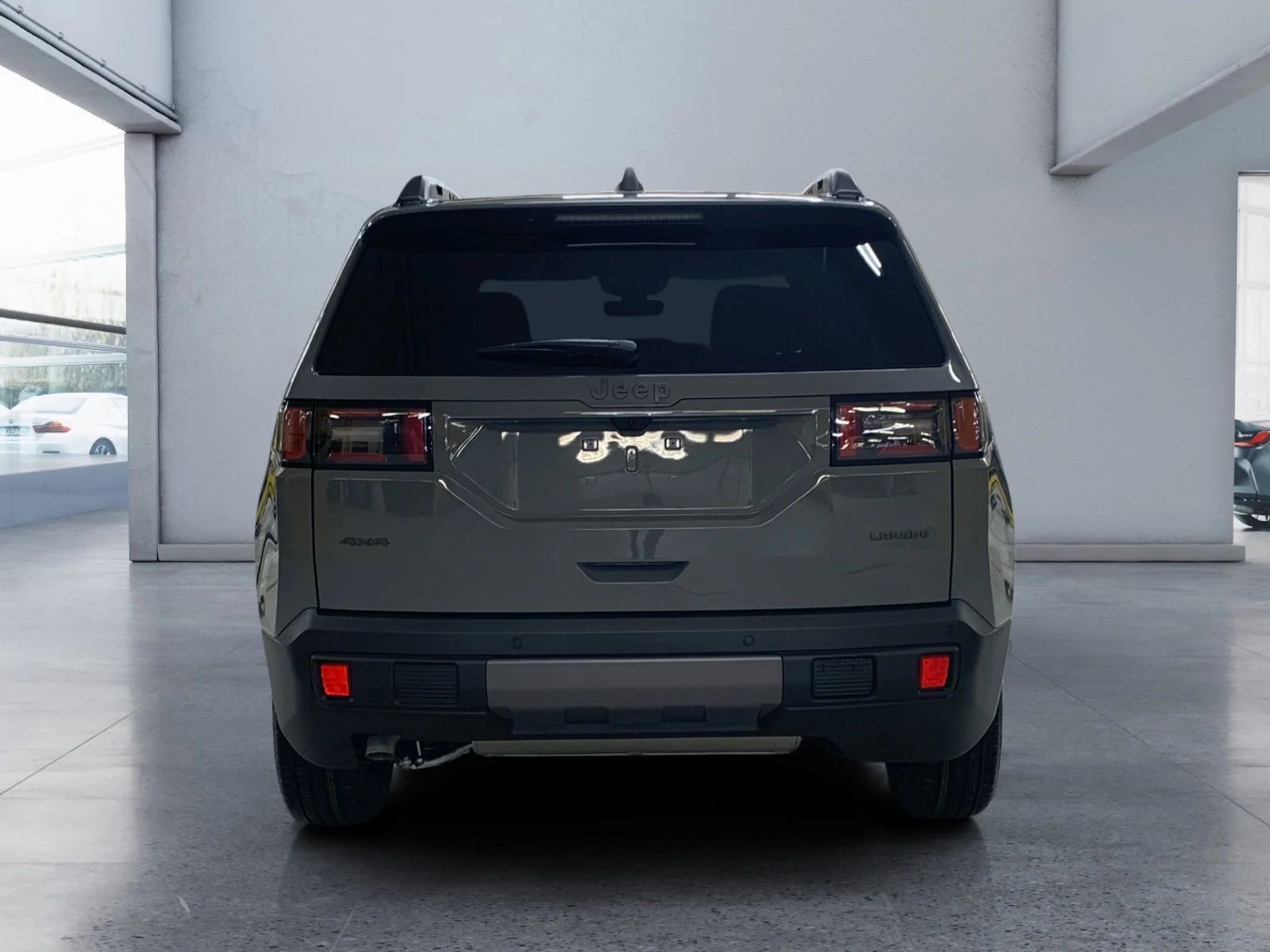 New 2026 Sting-Grey Jeep Laredo image 4