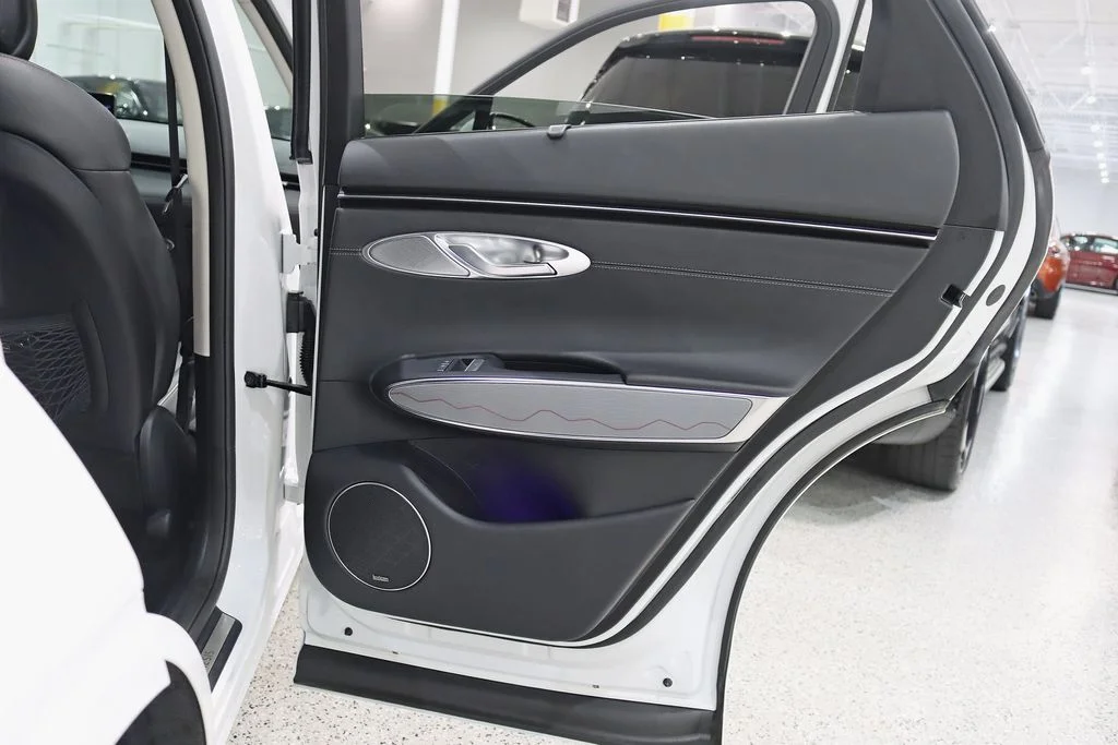 2023 Genesis GV70 2.5T