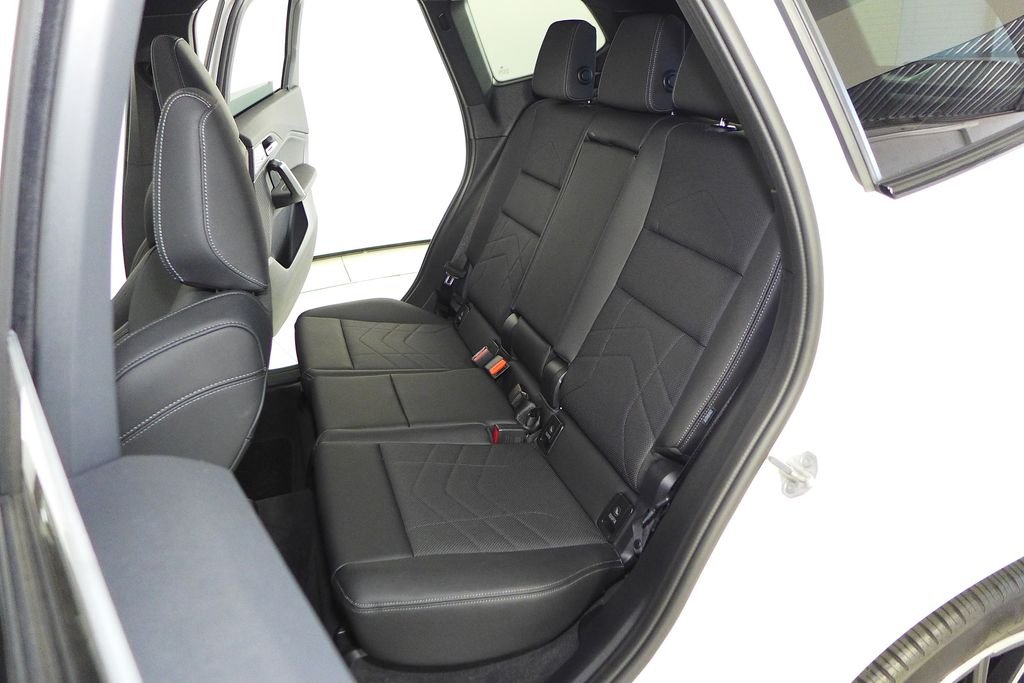 Used 2023 Alpine White BMW xDrive28i image 21