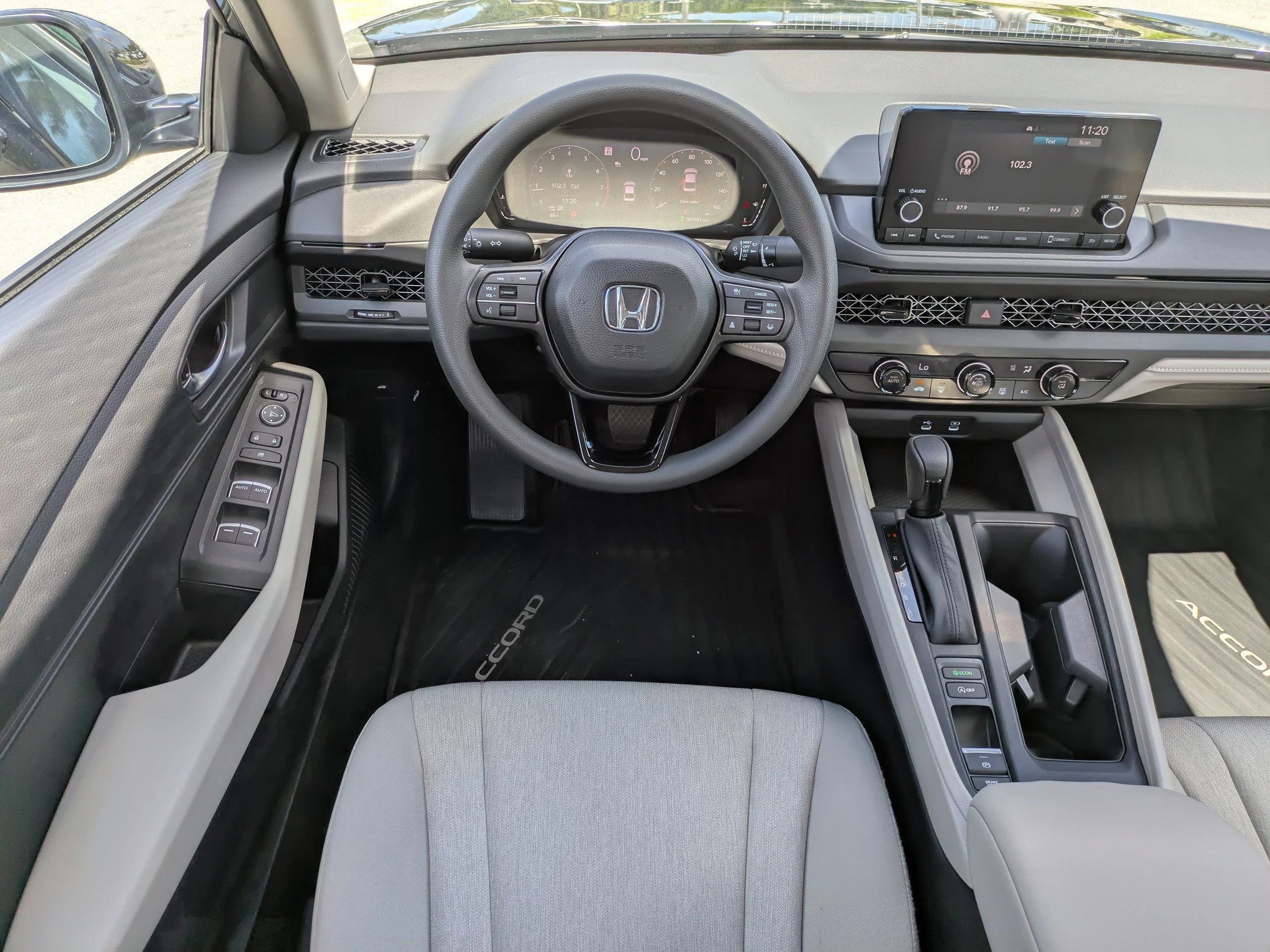 2025 Honda Accord LX - Photo 44