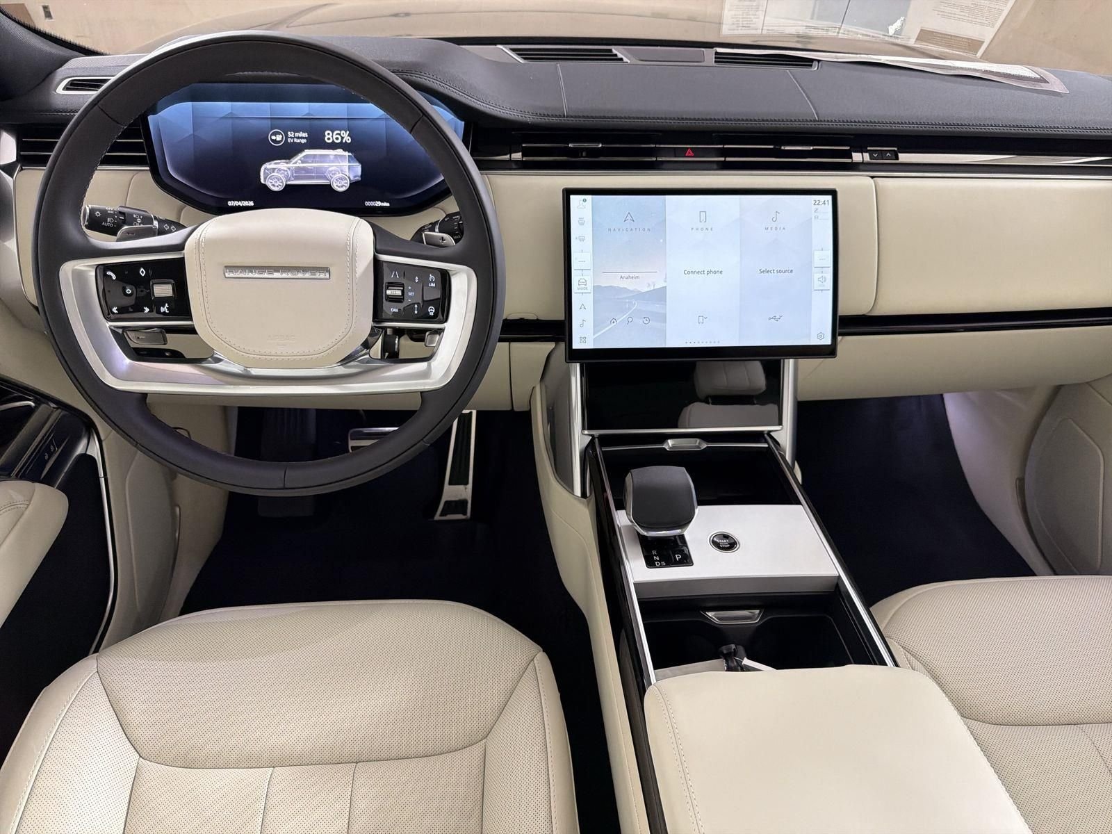2026 Land Rover Range Rover SE - Photo 10
