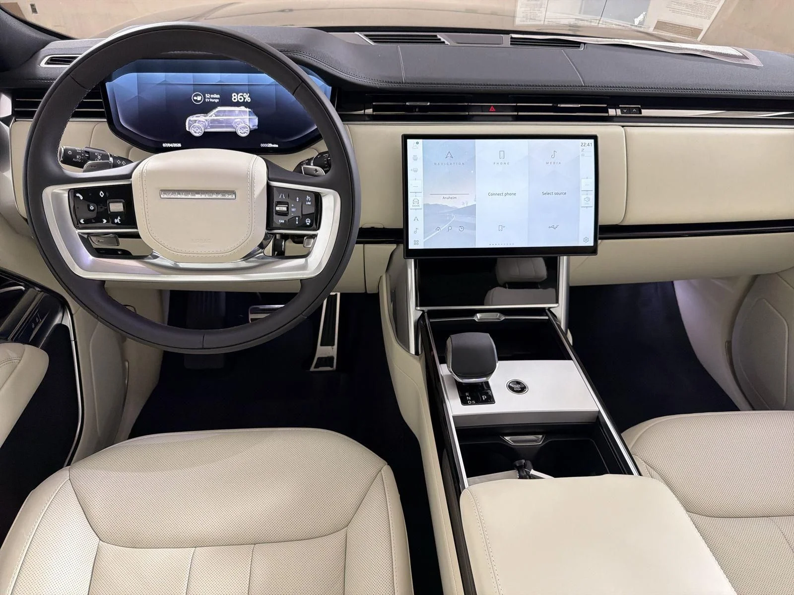 2026 Land Rover Range Rover SE - Photo 10
