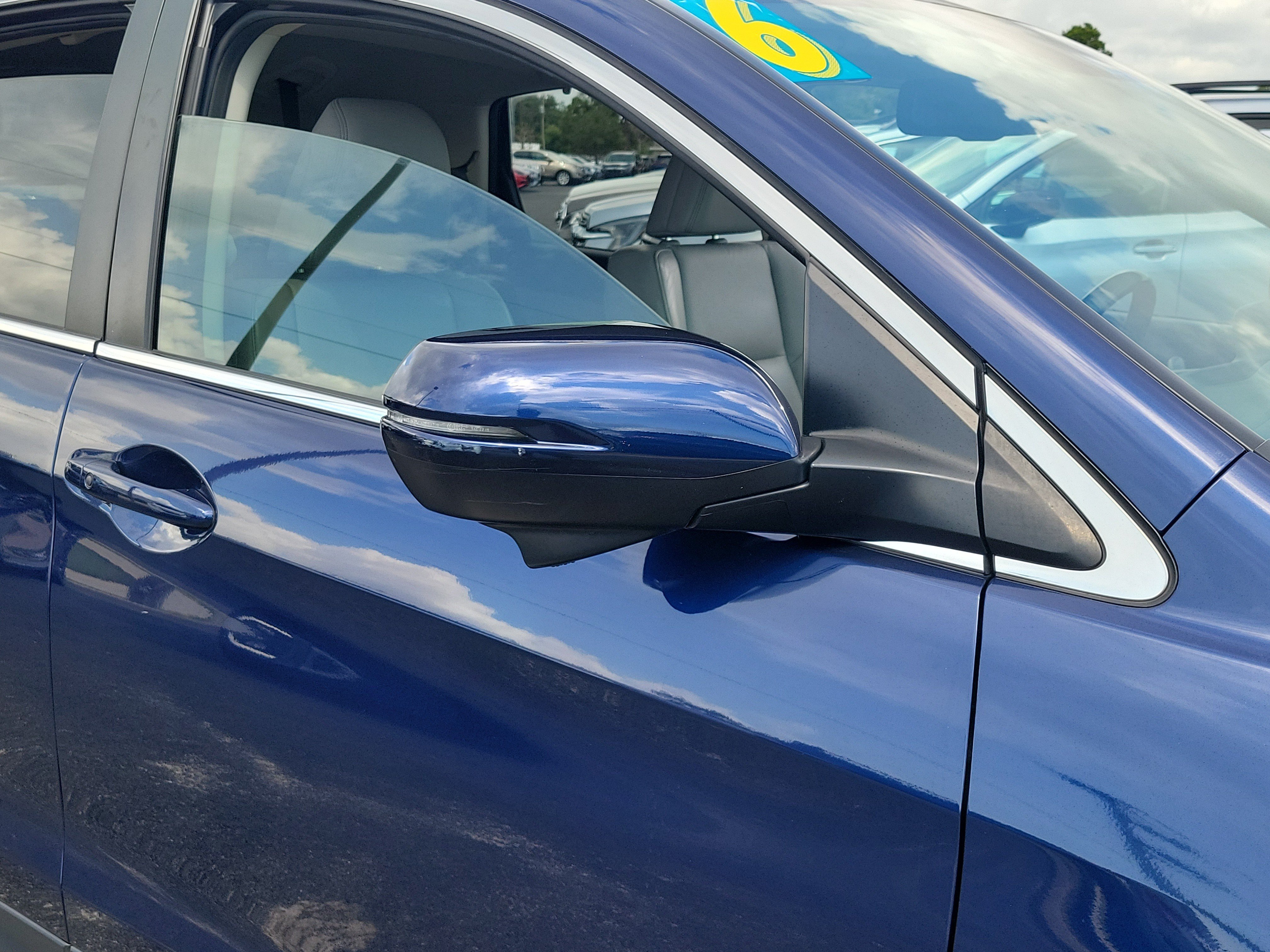 Used 2016 Blue Honda Touring image 8