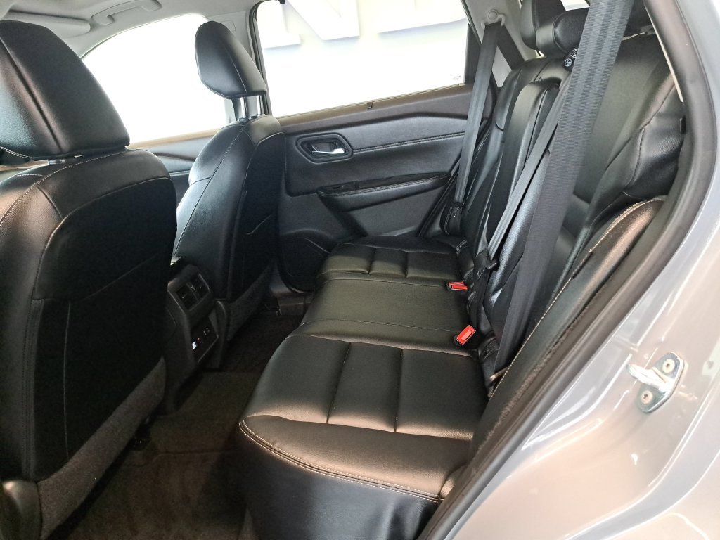 Used 2023 Gray Nissan SL image 28