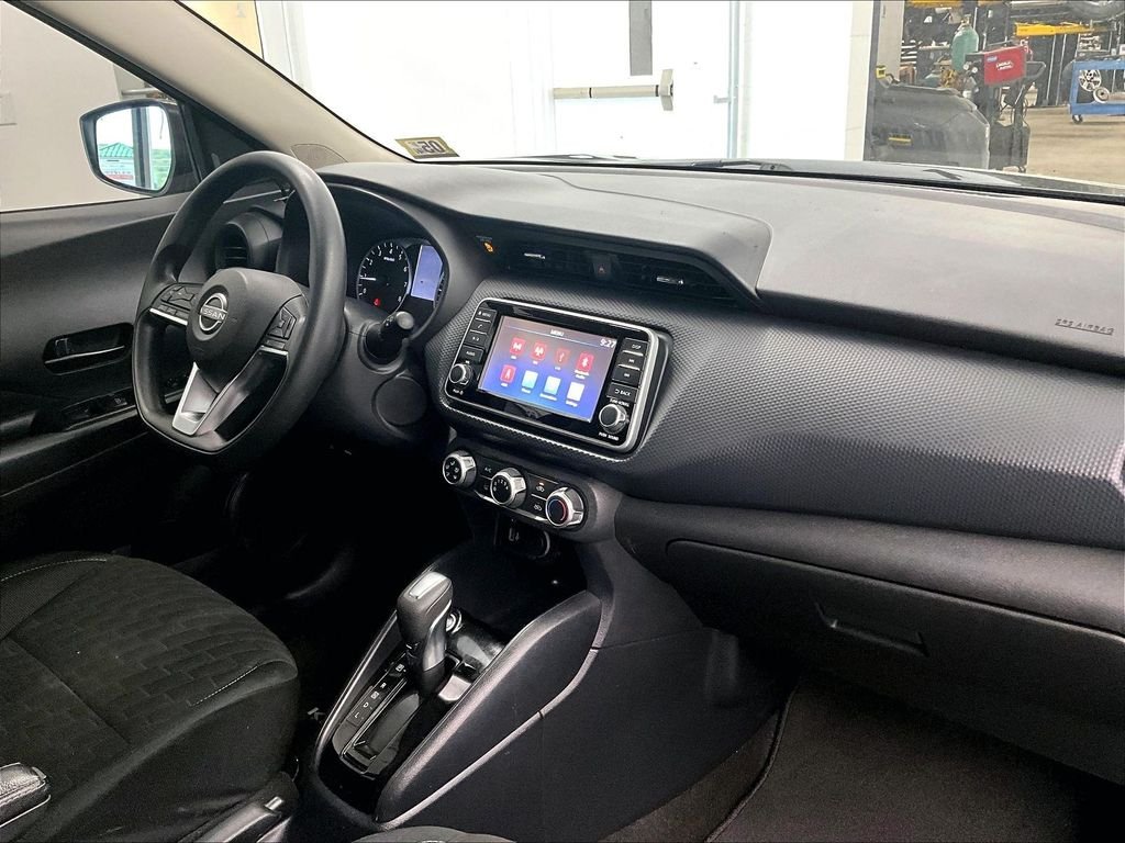 Used 2022 Super Black Nissan S image 14