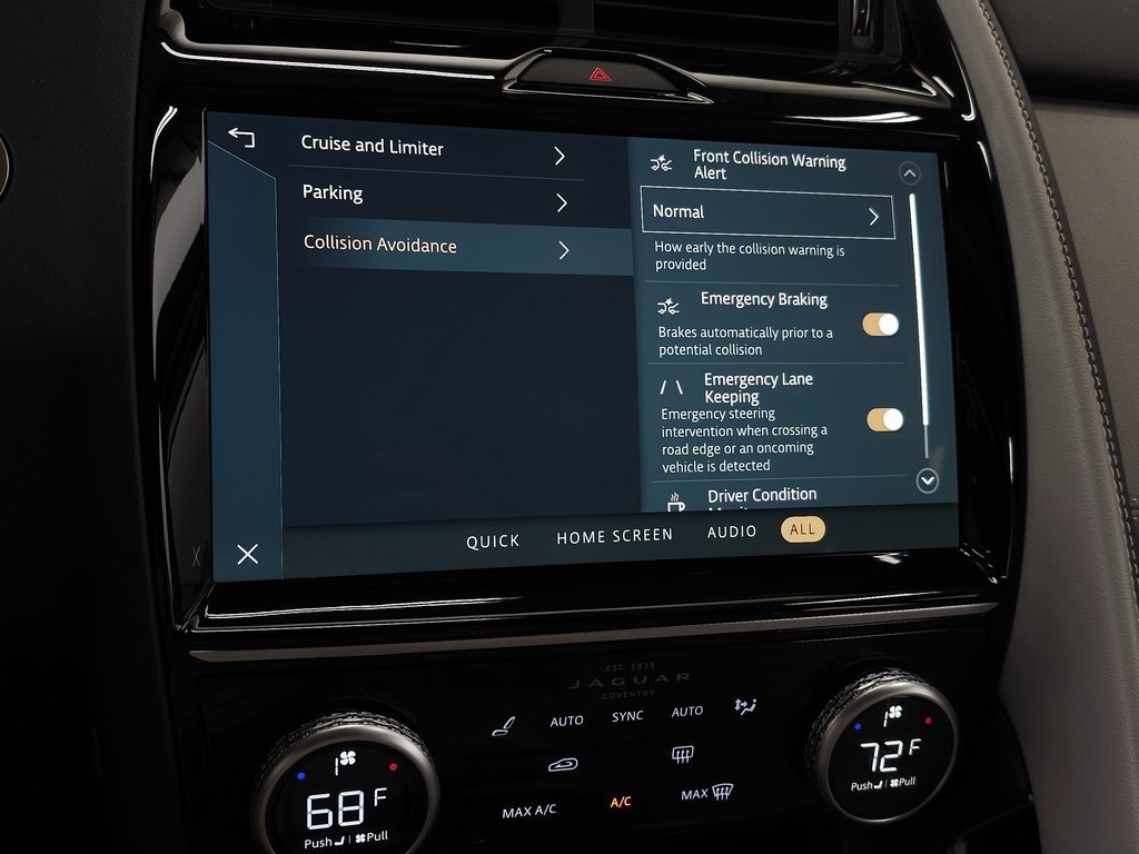 2024 JAGUAR E-PACE - Image 27