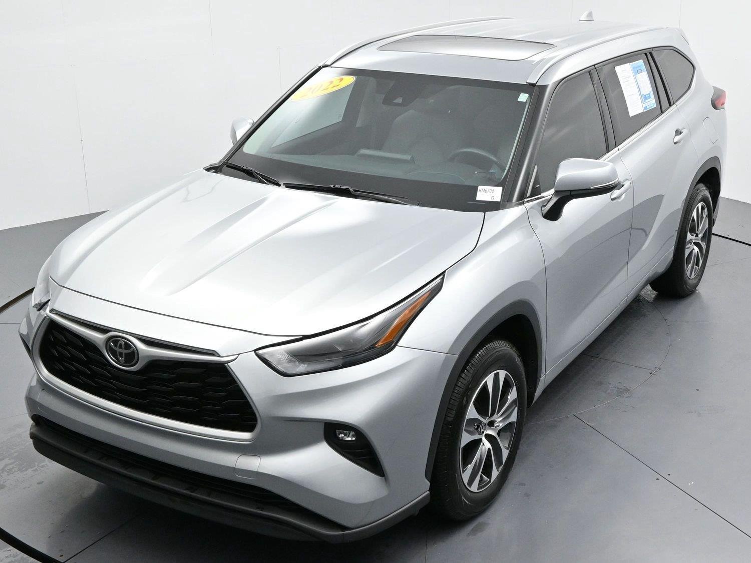 Used 2022 Celestial Silver Metallic Toyota XLE image 45