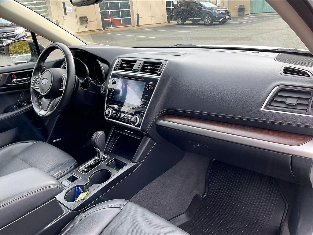 Used 2018 Crystal White Pearl Subaru 2.5i image 14