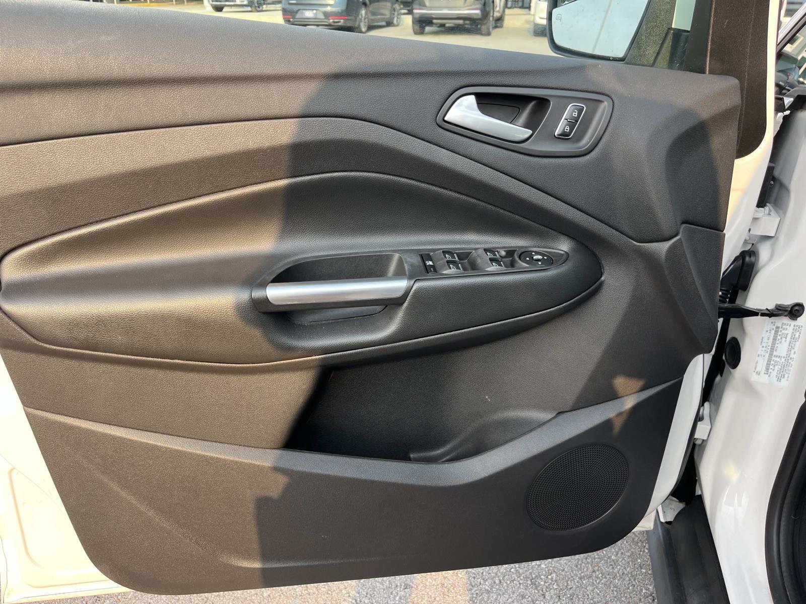 Used 2016 White Platinum Metallic Tri-Coat Ford SEL image 23