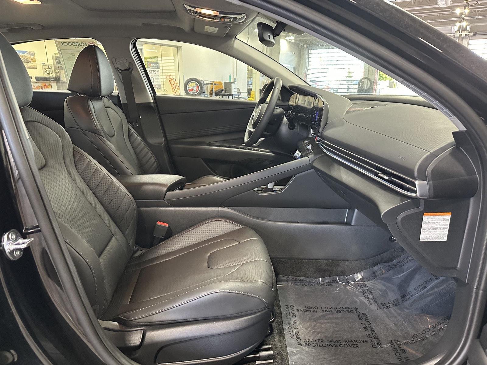 Certified Used 2026 Abyss Black Hyundai Limited image 5
