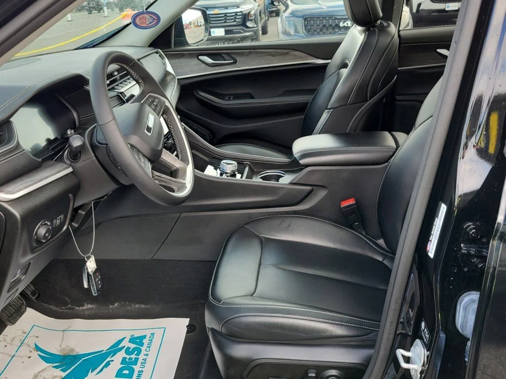 Used 2023 Black Jeep Limited image 8