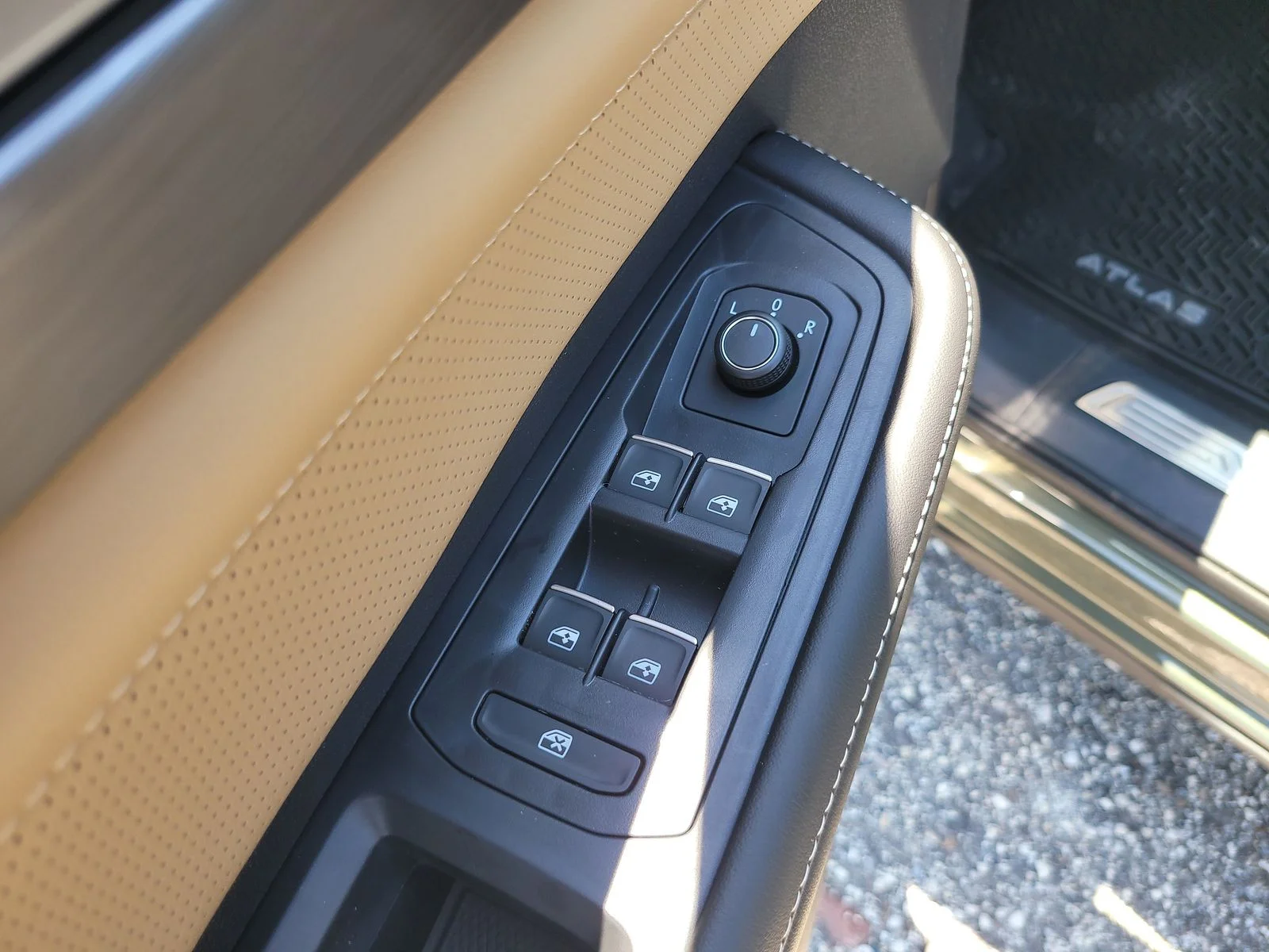 New 2026 Avocado Green Pearl Volkswagen 2.0T SE W/TECHNOLOGY image 14