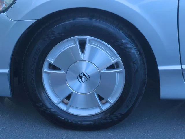 Used 2007  Honda Hybrid image 19